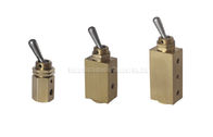Válvula purgadora de cinco maneras de la mano de cobre amarillo manual de dos posiciones miniatura del control direccional